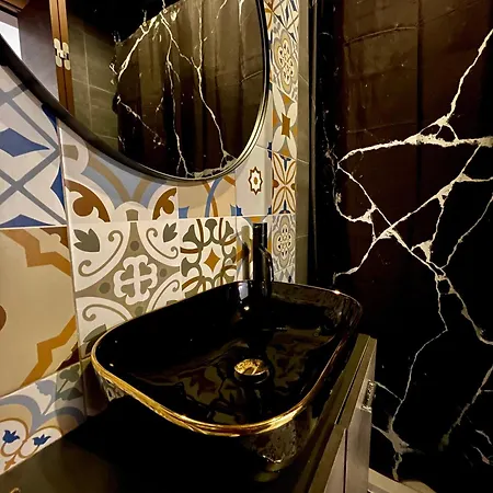 Airport Bedroom With Your Own Private Bathroom Self Check In And Self Check Out Air-condition Included Privatunterkunft