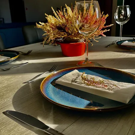 Airport Bedroom With Your Own Private Bathroom Self Check In And Self Check Out Air-condition Included * Mqabba