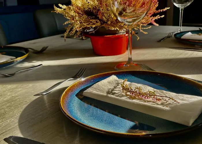 Airport Bedroom With Your Own Private Bathroom Self Check In And Self Check Out Air-condition Included * Mqabba